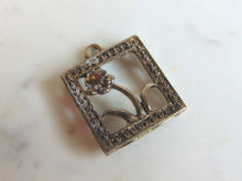 Load image into Gallery viewer, Womens Vintage Estate Sterling Silver Flower Pendant 5.5g E5459