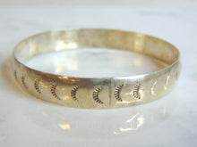 Load image into Gallery viewer, Womens Vintage Estate Sterling Silver Bracelet 26.3g E5553