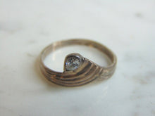 Load image into Gallery viewer, Womens Vintage Estate Sterling Silver CZ Ring 2.1g E5361