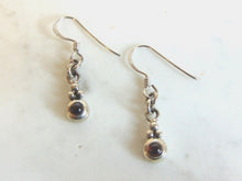 Load image into Gallery viewer, Womens Vintage Estate Sterling Silver Dangle Earrings 2.9g E5678