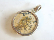 Load image into Gallery viewer, Womens Vintage Estate Sterling Silver Jasper Pendant 15.2g E5720