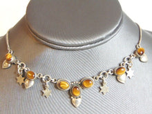 Load image into Gallery viewer, Womens Vintage Estate Sterling Silver Tigers Eye Necklace 18.1g E5725