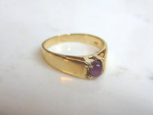Load image into Gallery viewer, Womens Vintage Estate 14k Gold Ring w/ Pink Stone, 4.4g E848