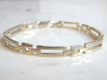 Load image into Gallery viewer, Womens Vintage Estate Sterling Silver Bracelet 12.9g E5927