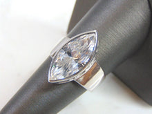 Load image into Gallery viewer, Womens Vintage Estate Sterling Silver CZ Ring 8.1g E5984