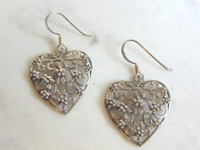 Load image into Gallery viewer, Womens Vintage Estate Sterling Silver Dangle Heart Earrings 5.2g E5713