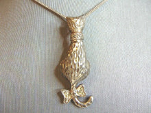 Load image into Gallery viewer, Womens Vintage Sterling Silver Cat Pendant W/ Necklace 16g E5723