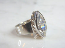 Load image into Gallery viewer, Womens Vintage Estate Sterling Silver CZ Ring 8.1g E5984