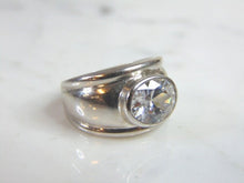 Load image into Gallery viewer, Womens Vintage Estate Sterling Silver CZ Ring 8.5g E5986