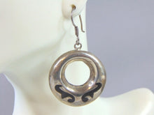 Load image into Gallery viewer, Womens Vintage Estate Sterling Silver Earrings 17.4g E2644