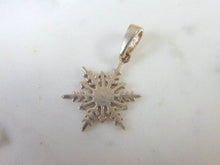 Load image into Gallery viewer, Womens Vintage Estate Sterling Silver Snowflake Pendant 1g E2159