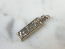 Load image into Gallery viewer, Womens Vintage Estate Sterling Silver Pendant 2.8g E2756