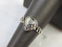 Load image into Gallery viewer, Womens Sterling Silver Fashion Heart Ring 2.4g E2142