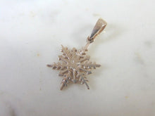 Load image into Gallery viewer, Womens Vintage Estate Sterling Silver Snowflake Pendant 1g E2159