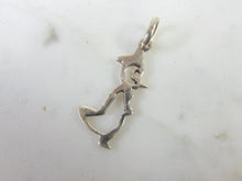 Load image into Gallery viewer, Vintage Estate Sterling Silver Penguin Pendant 0.8g E1812