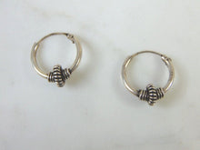 Load image into Gallery viewer, Womens Vintage Estate Sterling Silver Hoop Earrings 1.5g E1816