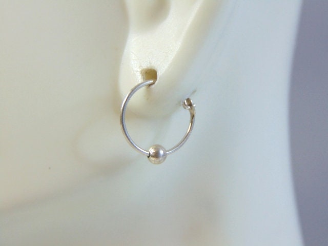 Vintage Estate Sterling Silver Hoop Earrings .4g E1867