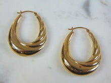 Load image into Gallery viewer, Womens Vintage Estate 14K Yellow Gold Earrings 3.6g E3081