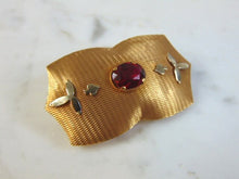 Load image into Gallery viewer, Vintage Estate 18K Yellow Gold Ruby Brooch 10.5g E3202