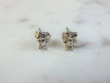 Load image into Gallery viewer, Womens Vintage Estate Sterling Silver Bear Earrings .7g E1471