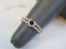 Load image into Gallery viewer, Womens Vintage Estate Sterling Silver Heart Ring 1.4g E1832