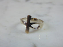 Load image into Gallery viewer, Womens Vintage Estate Sterling Silver Ankh Ring 1.5g E5154