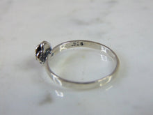 Load image into Gallery viewer, Womens Vintage Estate Sterling Silver Rose Ring 1.5g E5125