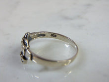 Load image into Gallery viewer, Womens Vintage Estate Sterling Silver Owls Ring 2.4g E5127