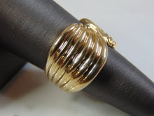 Load image into Gallery viewer, Womens Vintage Estate 14K Yellow Gold Band Ring 9.3g E5558