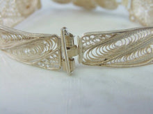Load image into Gallery viewer, Womens Vintage Estate Sterling Silver Flower Bracelet 19.2g E1962