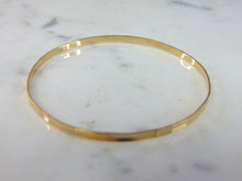 Load image into Gallery viewer, Womens Vintage Estate 17K Yellow Gold Bangle Bracelet 4.8g E4090