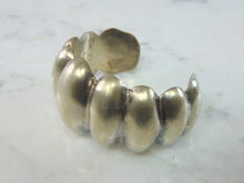 Load image into Gallery viewer, Womens Vintage Estate Sterling Silver Modernist Cuff Bracelet 52.1g E1993