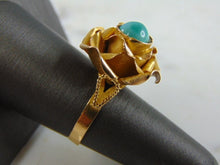 Load image into Gallery viewer, Womens Vintage Estate 18K Gold Flower Turquoise Ring, 8.1g E917