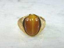 Load image into Gallery viewer, Mens Vintage Estate 14K Yellow Gold Tigers Eye Ring 10.3g E2010
