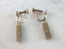 Load image into Gallery viewer, Womens Vintage Estate Sterling Silver Clamp-On Earrings 5g E1929