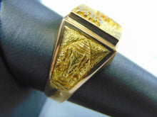 Load image into Gallery viewer, Mens Vintage Estate 18K Gold Chinese Ring, 15.3g E5104