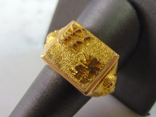 Load image into Gallery viewer, Mens Vintage Estate 18K Gold Chinese Ring, 15.3g E5104