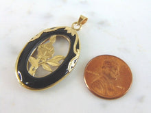 Load image into Gallery viewer, Womens Vintage Estate 14K Yellow Gold Flower Pendant 3.7g E4182