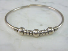 Load image into Gallery viewer, Womens Vintage Estate Sterling Silver Cuff Bracelet 12.3g E4365