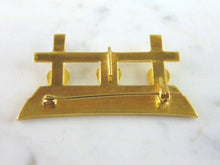 Load image into Gallery viewer, Womens Vintage Estate Solid 18K Gold Chinese Brooch 23.6g E4303