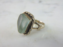 Load image into Gallery viewer, Womens Vintage Estate Sterling Silver Crystal Ring 8.2g E5598