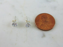 Load image into Gallery viewer, Womens Vintage Estate Sterling Silver CZ Earrings .6g E5609