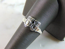 Load image into Gallery viewer, Womens Vintage Estate Sterling Silver Owl Ring 2.8g E5543
