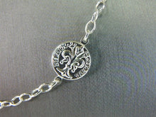Load image into Gallery viewer, Womens Vintage Estate Sterling Silver French Fleur de lis Necklace 16.9g E5786