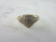 Load image into Gallery viewer, Womens Vintage Estate Sterling Silver Heart Ring 4.1g E2300