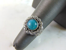 Load image into Gallery viewer, Womens Vintage Estate Sterling Silver Southwestern Turquoise Ring 5.5g E5176