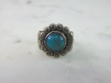 Load image into Gallery viewer, Womens Vintage Estate Sterling Silver Southwestern Turquoise Ring 5.5g E5176