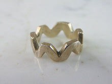 Load image into Gallery viewer, Womens Vintage Estate Sterling Silver Modernist Ring 5.6g E5274