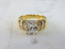Load image into Gallery viewer, Womens Vintage Estate 18K Yellow Gold Diamond Ring 7.7g E2347
