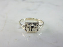 Load image into Gallery viewer, Womens Vintage Estate Sterling Silver Owl Ring 2.8g E5543
